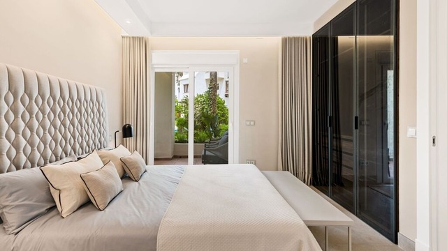 Velký apartmán s přímým vstupem na pláž, Estepona