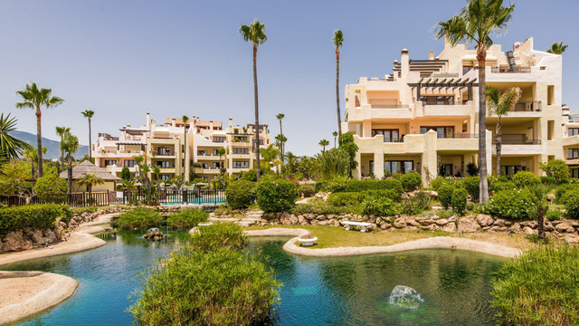 Velký apartmán s přímým vstupem na pláž, Estepona
