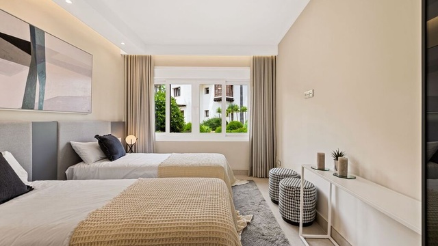 Velký apartmán s přímým vstupem na pláž, Estepona