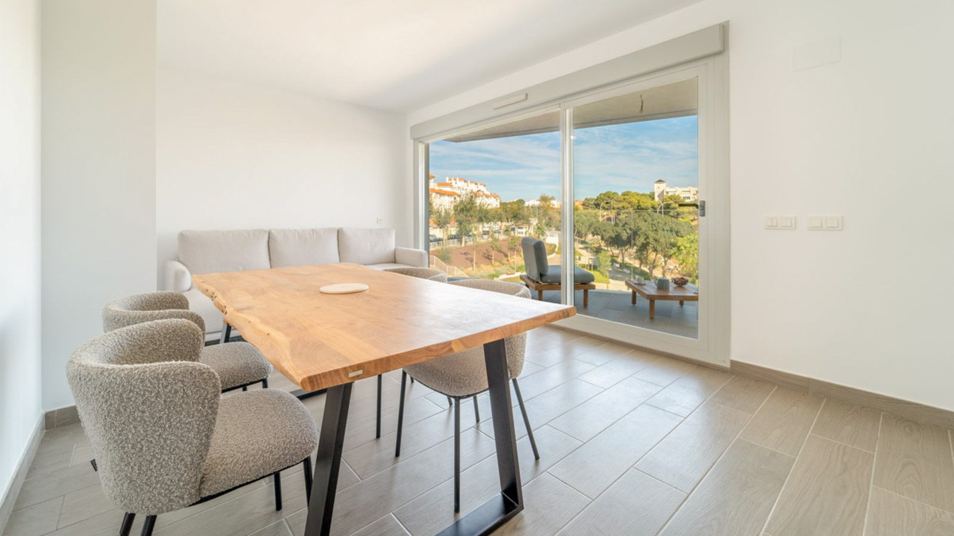 Rekonstruovaný luxusní apartmán v Torremolinos