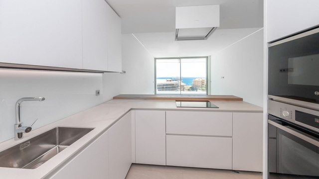 Apartmán ve středním patře s výhledem na pláž Carvajal