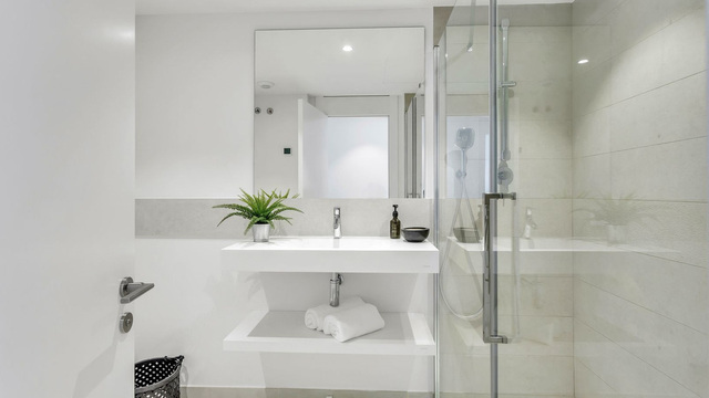 Exklusivní apartmán v urbanizaci Higuerón West 217