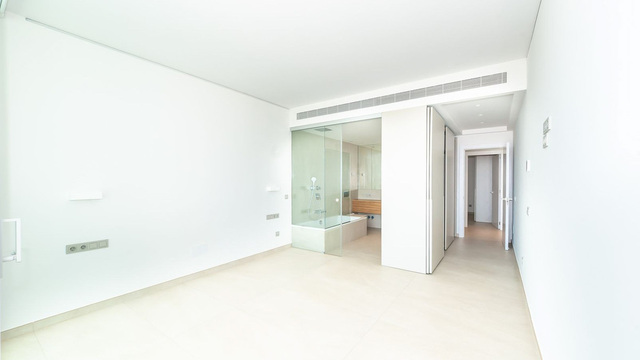Apartmán ve středním patře s výhledem na pláž Carvajal