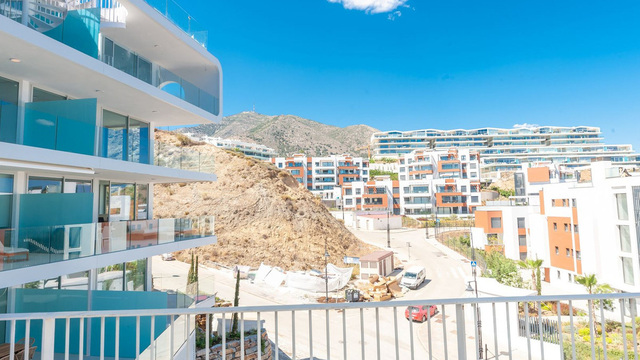 Apartmán ve středním patře s výhledem na pláž Carvajal