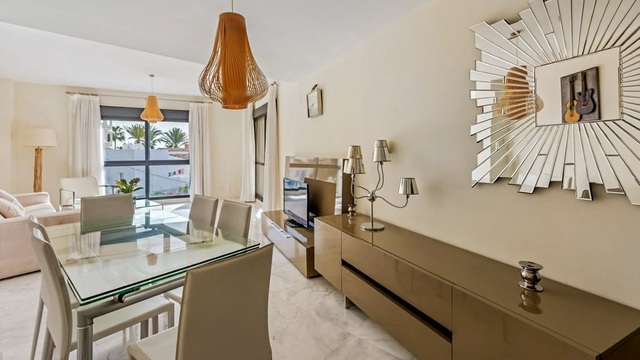Luxusní apartmán u pláže Cosmo v Esteponě, New Golden Mile